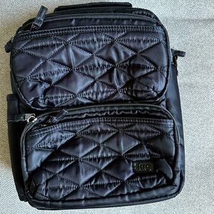 LUG COMPASS CROSSBODY BAG - BLACK